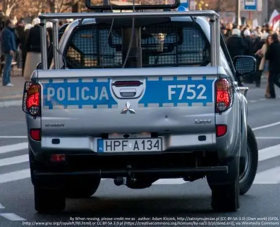 Akcje policji przeciw nielegalnym wyścigom na ulicach Limanowej