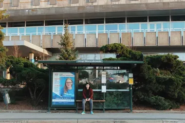 Personalizacja wiat przystankowych pod identyfikację miasta lub gminy – na co zwrócić uwagę?