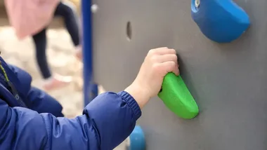 Nowy plac zabaw za 472 tys. zł gotowy. Są też urządzenia do ćwiczeń