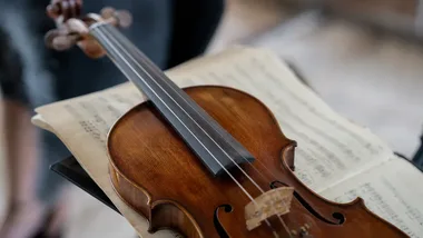 Vivaldi, skrzypce i walka o własną drogę. Kino Konesera w Limanowej