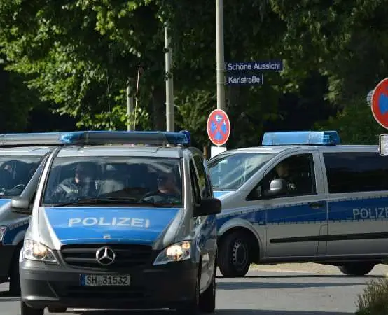 Policjantka uczyła dzieci z Olszówki jak bezpiecznie korzystać z internetu i unikać zagrożeń
