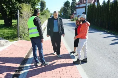 760 metrów nowego chodnika przy ulicy Polnej. Inwestycja odebrana