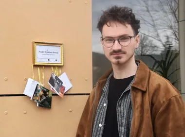 W Limanowej stanął punkt, w którym wiersz można zabrać i zostawić