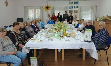 Wielkanocne spotkanie w Dziennym Domu Senior+ pokazało siłę miejskiej bliskości