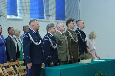 Mundur zamiast zwykłego startu roku. Ważne słowa w Tymbarku