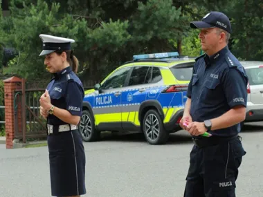Policjanci z Limanowej sprawdzali drogę do szkoły. Ważne zasady dla uczniów