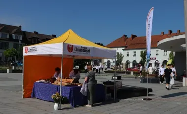 Regionalne smaki otworzyły sezon w Limanowej. Rynek pachniał domową kuchnią