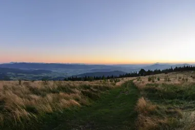 Rock, kino i górskie szlaki. Weekend otwiera wakacje w Limanowej