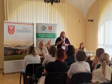 Jedno szkolenie, wiele służb. W Limanowej ćwiczyli rozmowy z trudnym klientem
