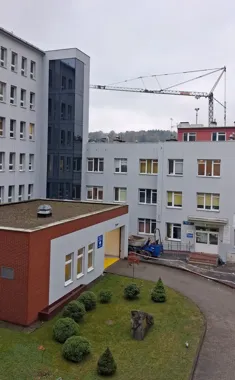 Oddział jednodniowy urologii czeka na kontrakt NFZ. Winda ma obsłużyć pięć poziomów